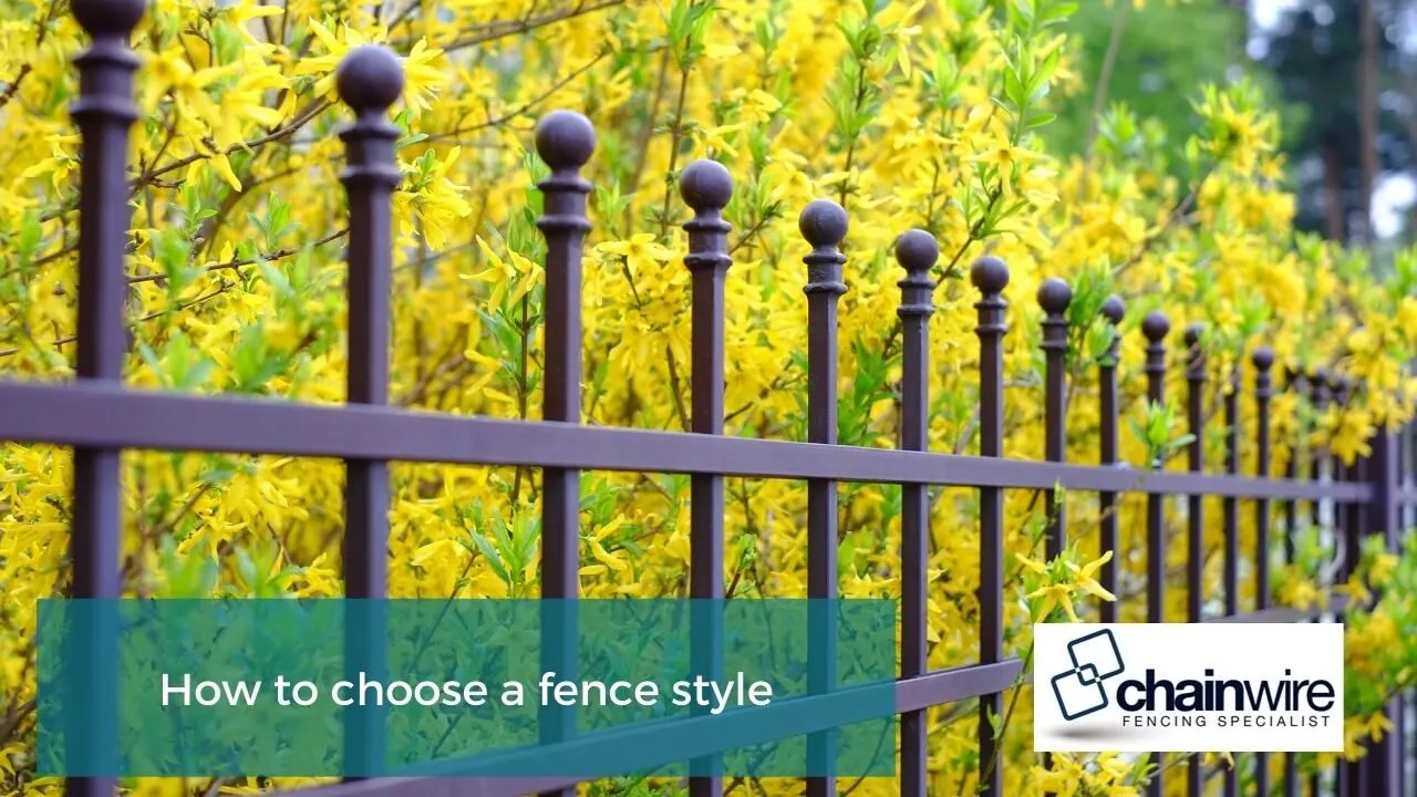 Choosing a fence style that suits the house